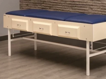 Ayarlanabilir Ahşap Çekmeceli Muayene Masası Beyaz